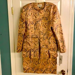 this set is new with tag